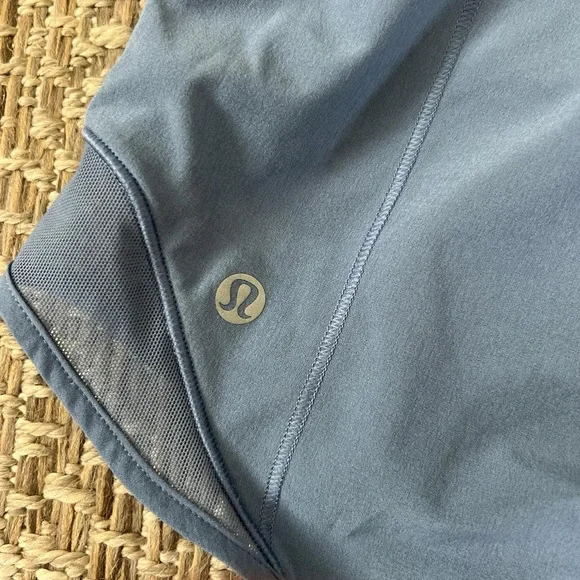 lululemon athletica hotty hot HR 4” short - Picture 3 of 4